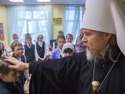 Глава рязанской митрополии объяснил учащимся православной гимназии смысл подвига великомученицы Варвары